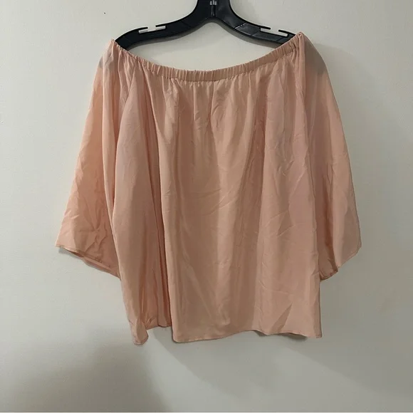 Amanda Uprichard Women's Sz L Nirvana 100% Silk Pink Off the Shoulder Top Blouse - Picture 4 of 6